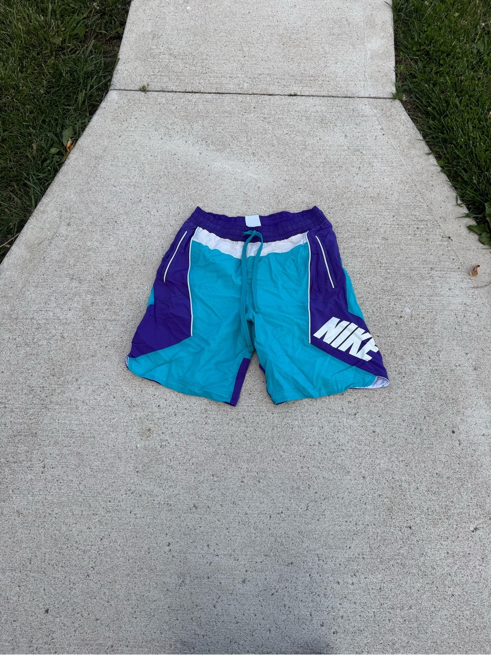 Vintage Men’s Nike Colorblock Shorts
